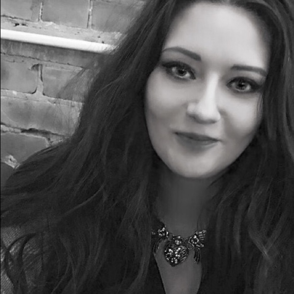 Meet your Posher, Cee Em